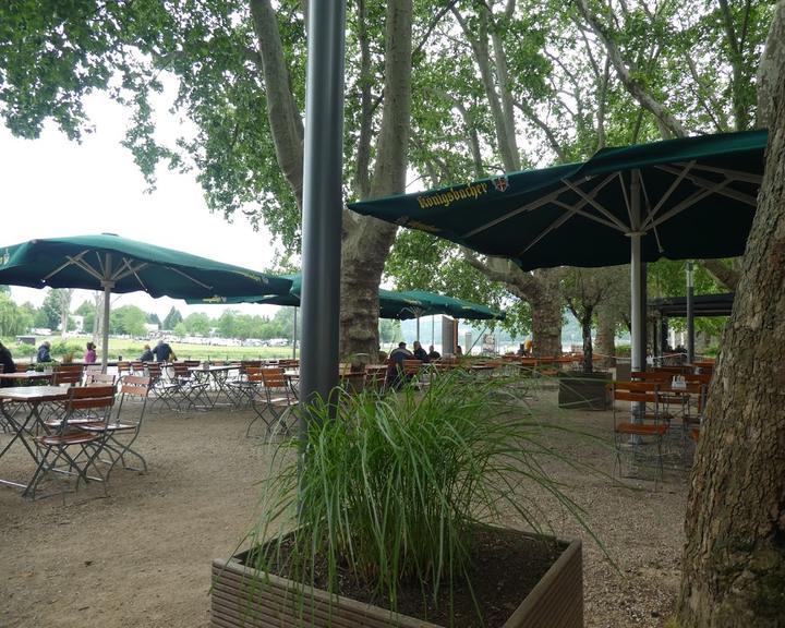 Konigsbacher Biergarten am Deutschen Eck